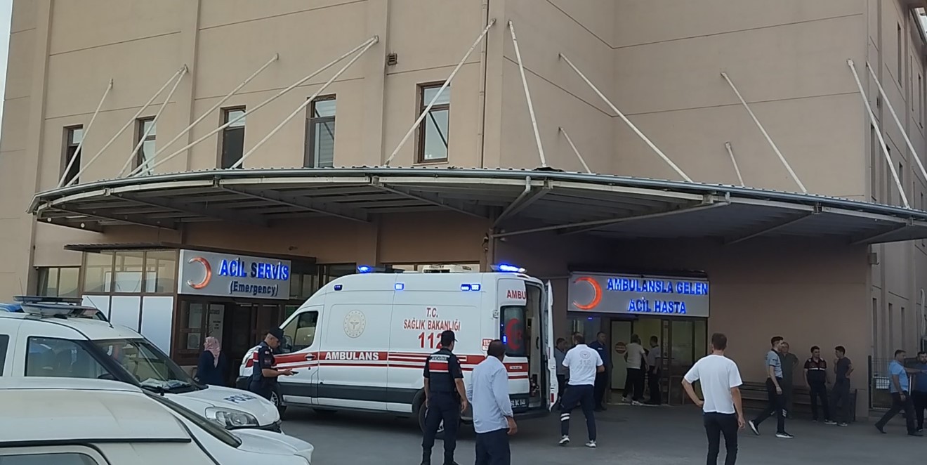emekli-polis-memuru-tartistigi-3-kisiyi-silahla-yaraladi
