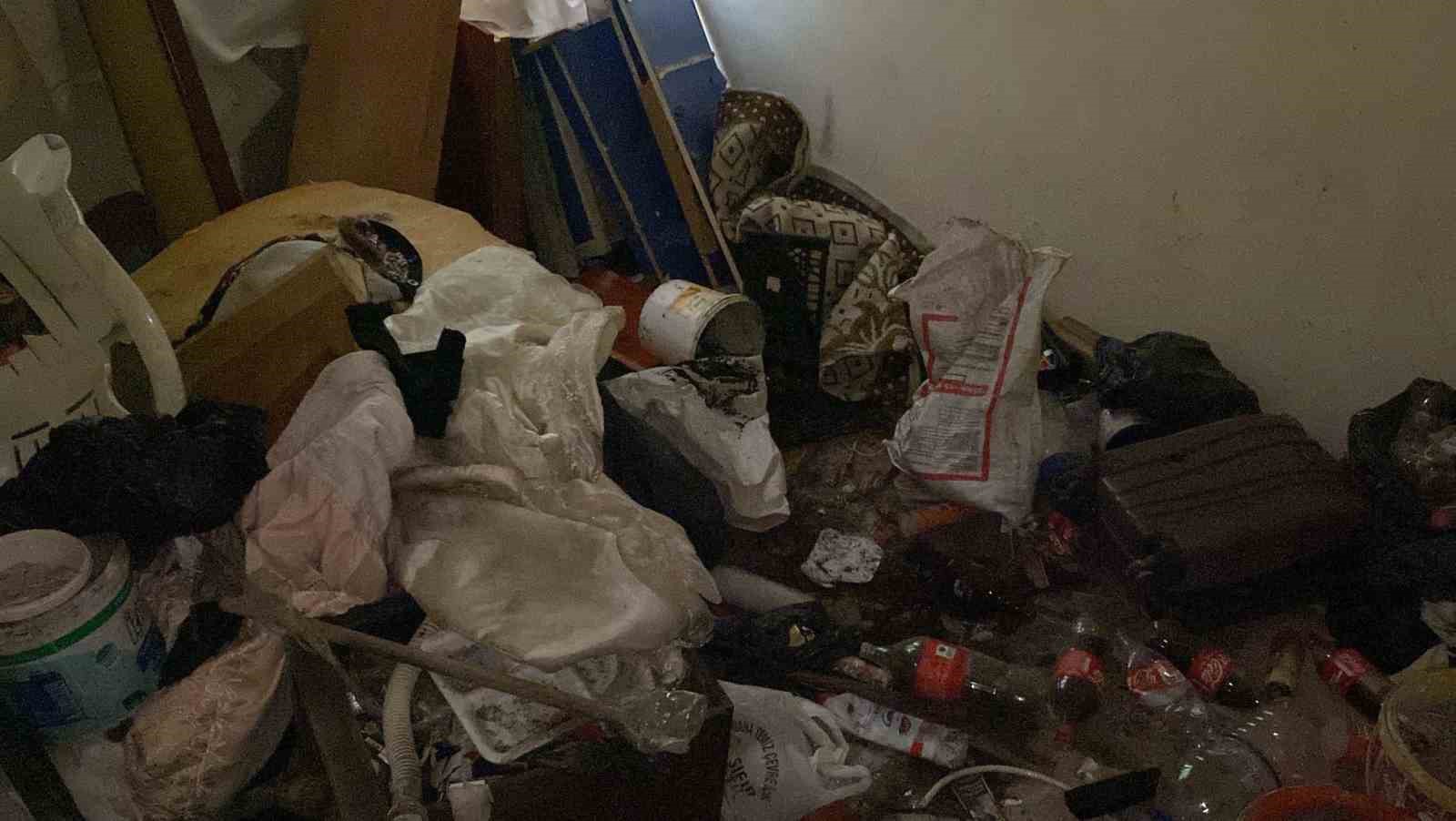 evi-cop-halde-birakip-ortadan-kayboldu