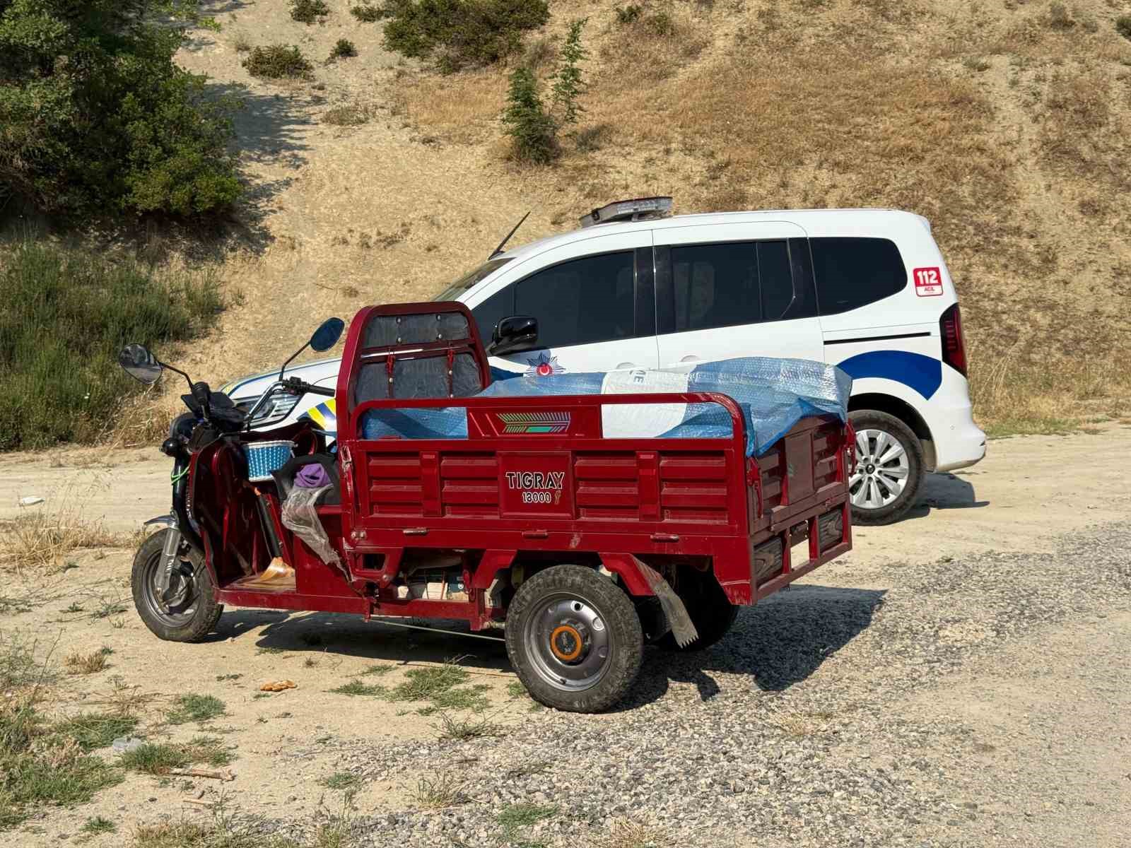 karabukte-3-tekerlekli-motosiklet-devrildi-6-kisi-yaralandi