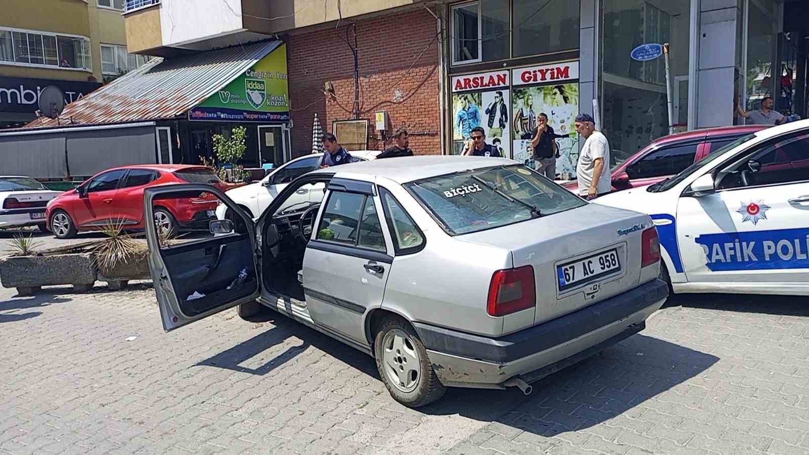 manevra-yapmak-isterken-yayaya-carpti