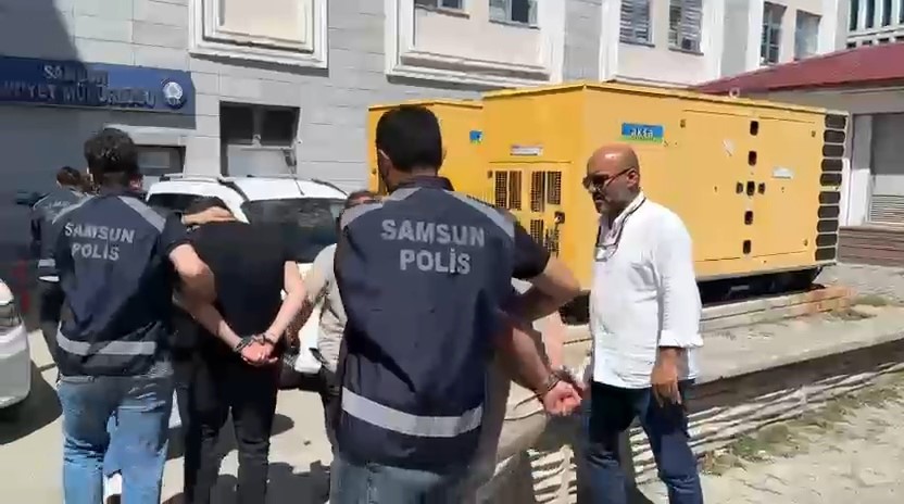 samsunda-eglence-mekani-onunde-silahli-saldiri-2-yarali
