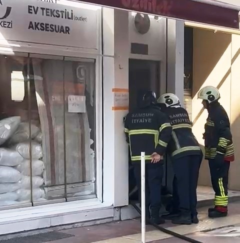 tekstil-magazasindaki-yangin-faciaya-donusmeden-sonduruldu