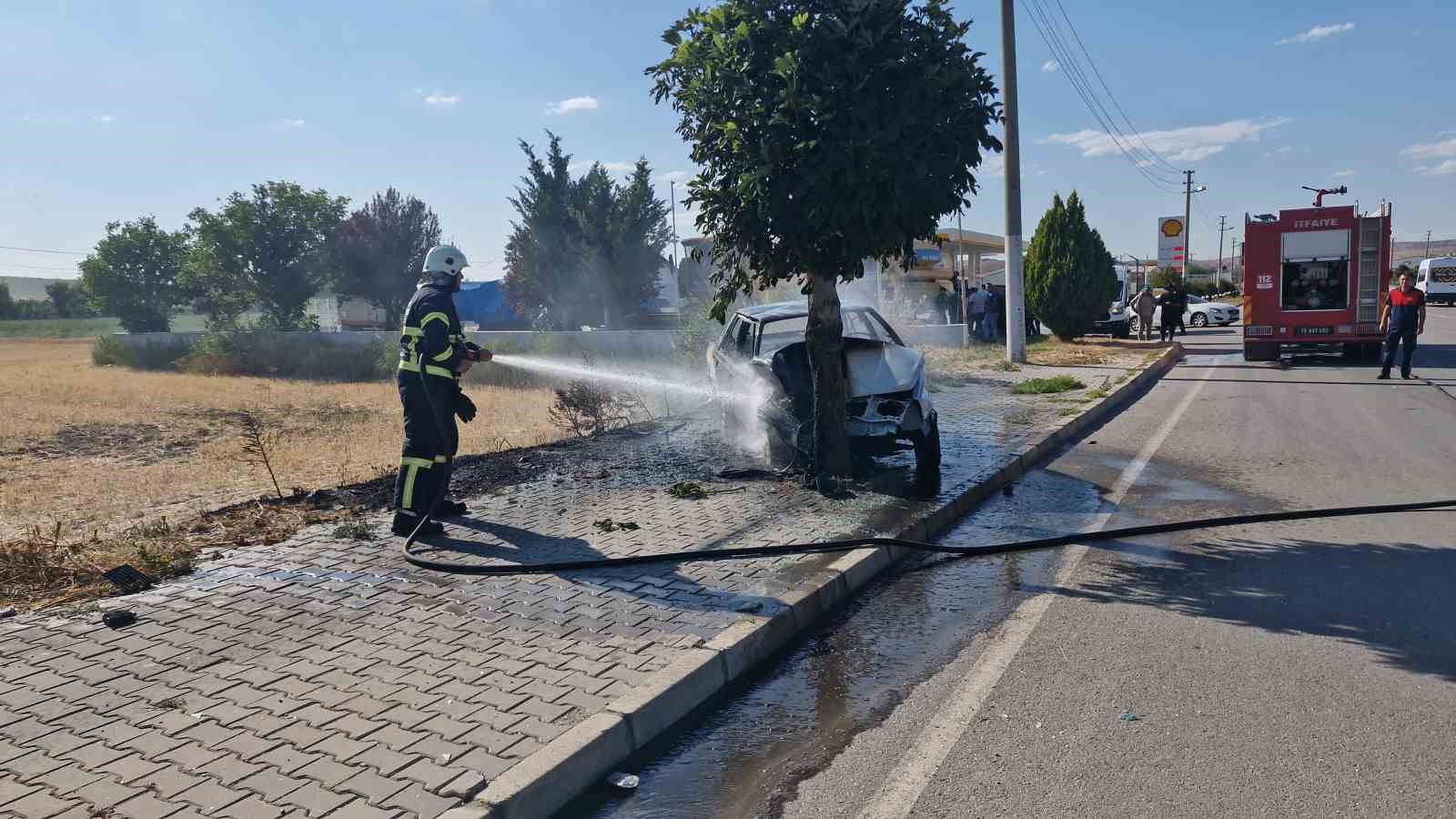 agaca-carpan-otomobil-yandi-1-yarali