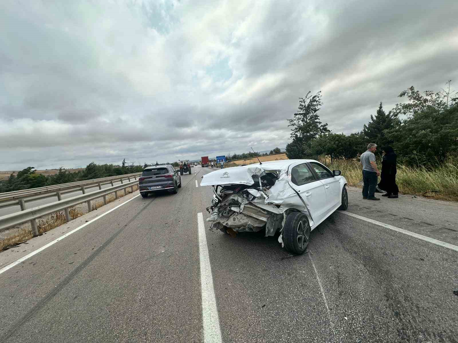 amasyada-otomobil-tira-carpti