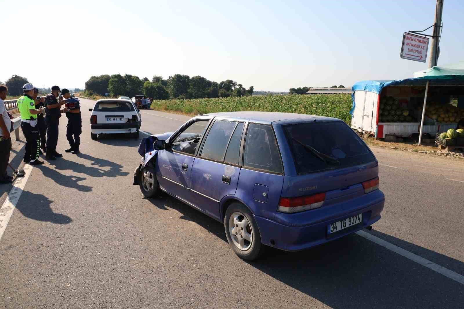 bafrada-trafik-kazasi-4-yarali