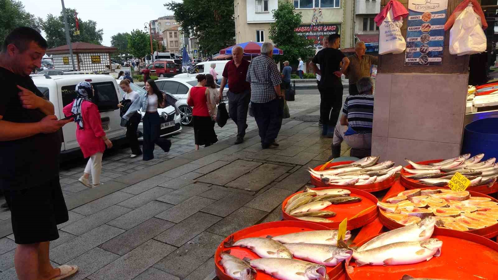 balikcilarin-gozu-bu-sezon-hamside