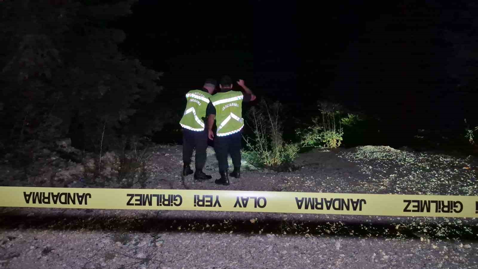 bolu-daginda-frenleri-bosalan-minibus-ucuruma-yuvarlandi-1-yarali