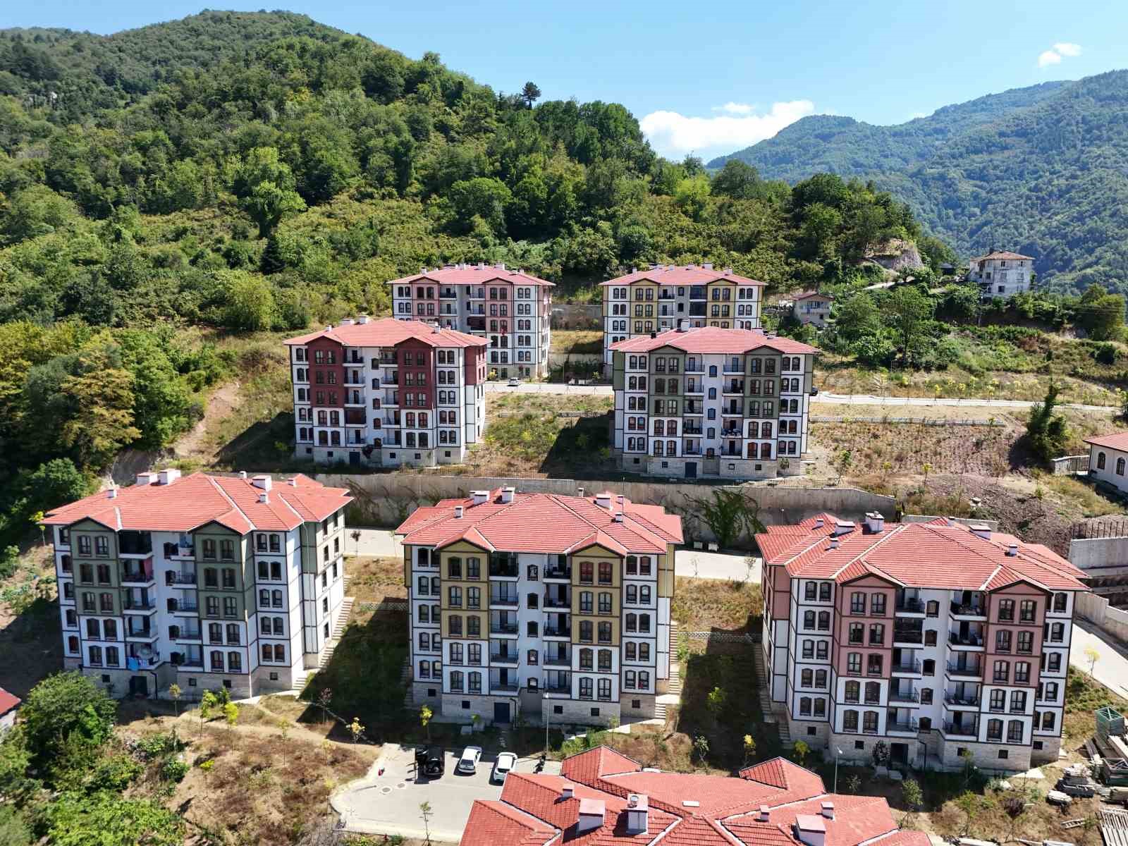 buyuk-sel-felaketinin-4uncu-yil-donumu-bir-ilce-yeniden-insa-edildi