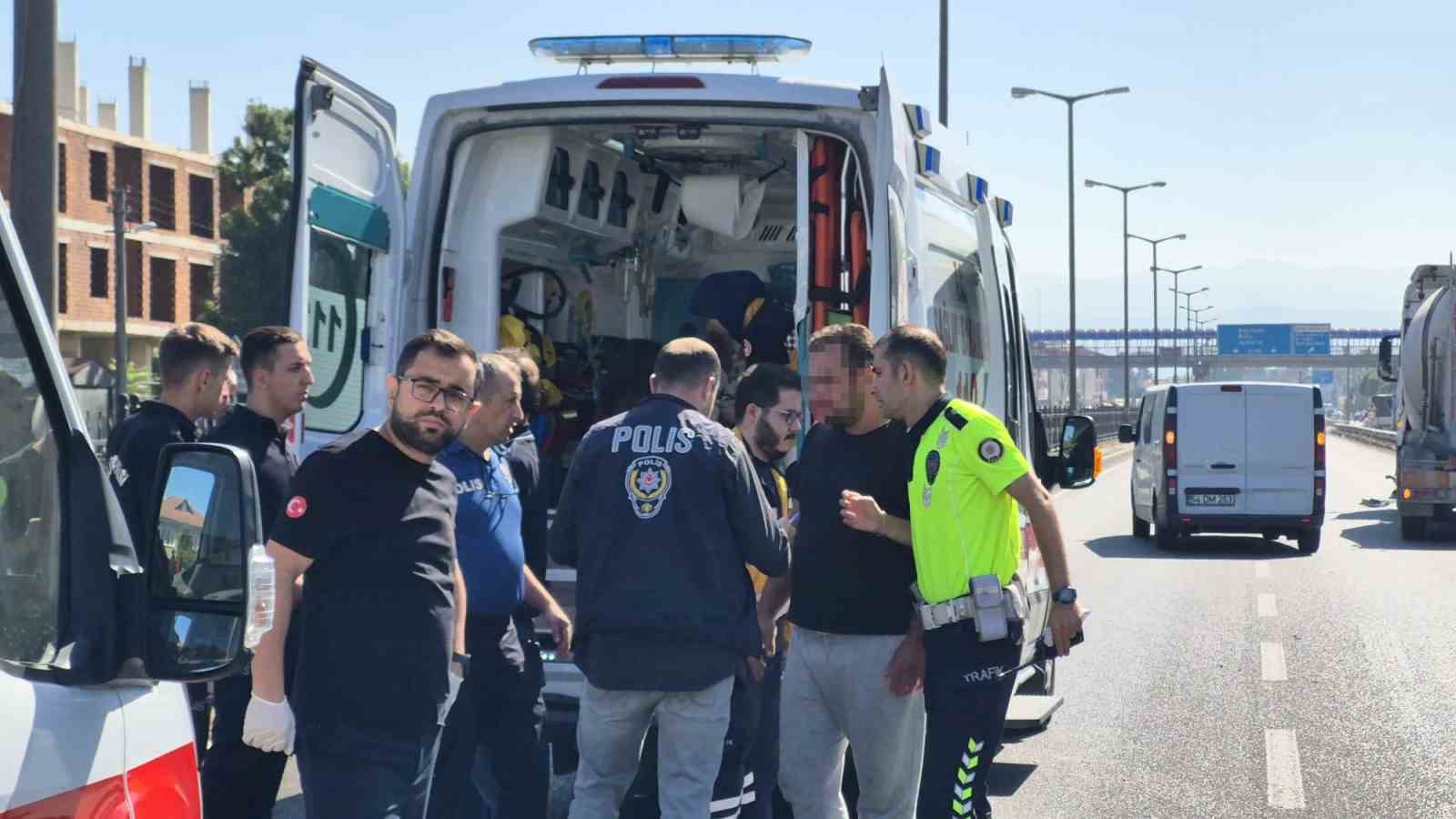 cimento-yuklu-silobas-otomobile-carpti-2si-cocuk-7-kisi-yarali