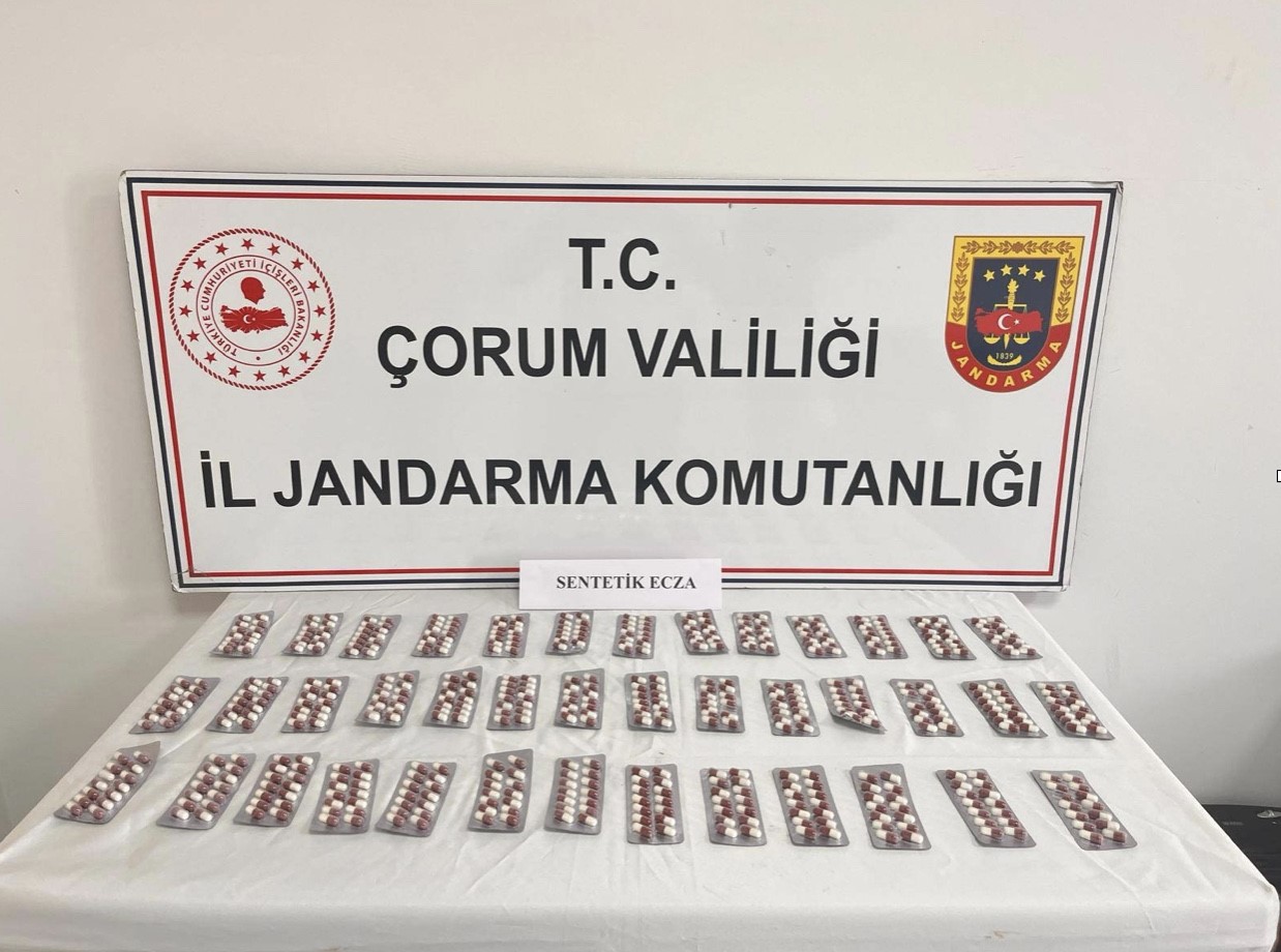 corumda-jandarmadan-uyusturucu-operasyonu-2-tutuklama
