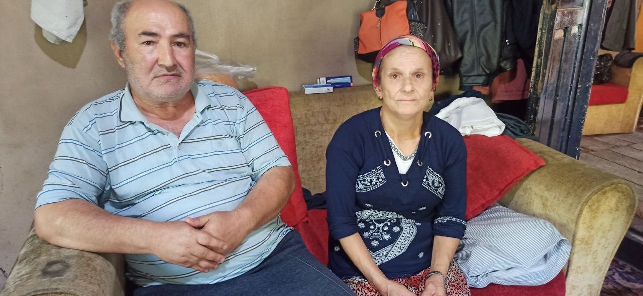 devrekli-cift-yikilmak-uzere-olan-evde-hayat-mucadelesi-veriyor