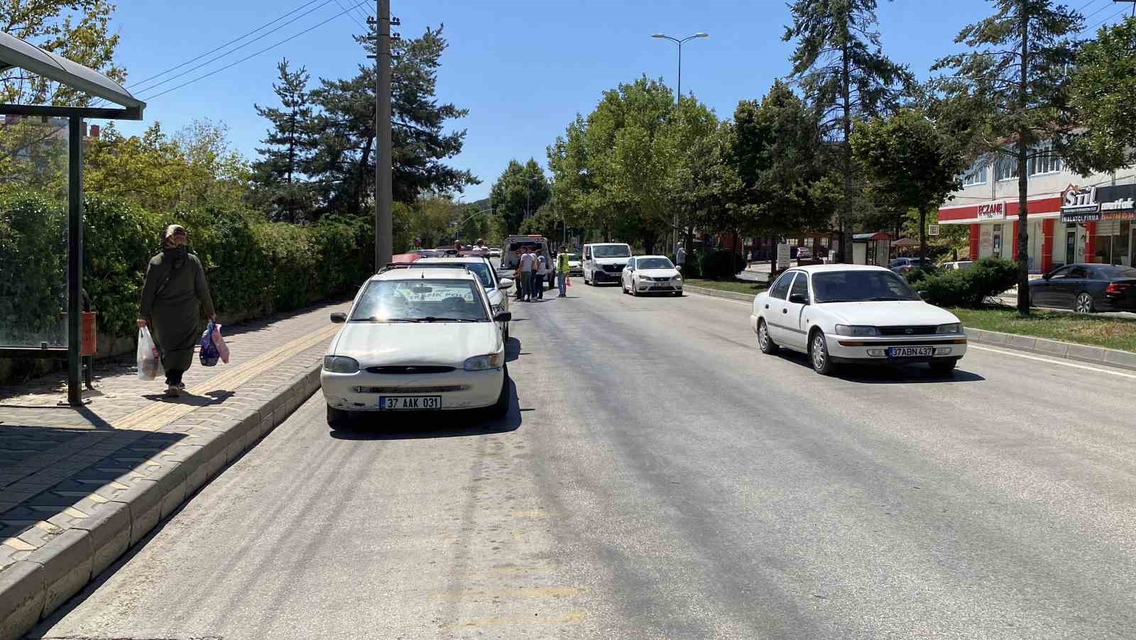fiat-tofas-otomobil-once-araca-ardinda-beton-direge-carpti-1-yarali