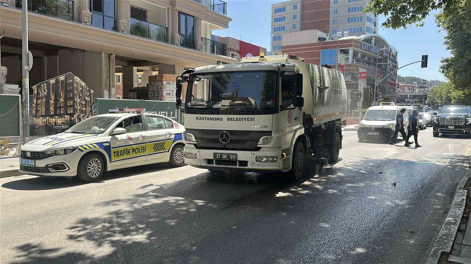 kastamonuda-motosikletin-carptigi-yasli-kadin-agir-yaralandi