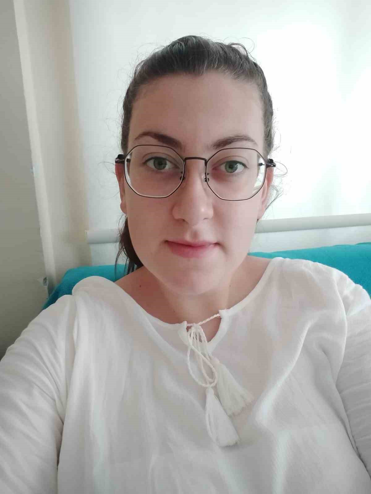 kazada-olen-anne-bobregini-verdigi-oglu-ve-kizi-son-yolculuguna-ugurlandi