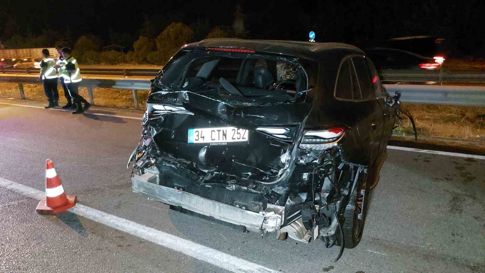 samsunda-seyir-halindeyken-yanan-tir-ortaligi-savas-alanina-cevirdi-1-yarali