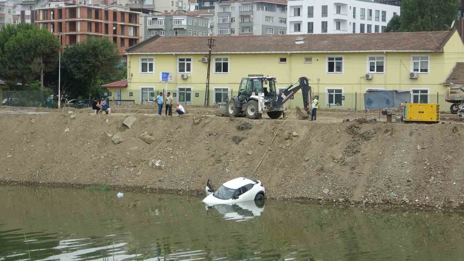 samsunda-suv-arac-irmaga-dustu-3-kisi-olumden-dondu