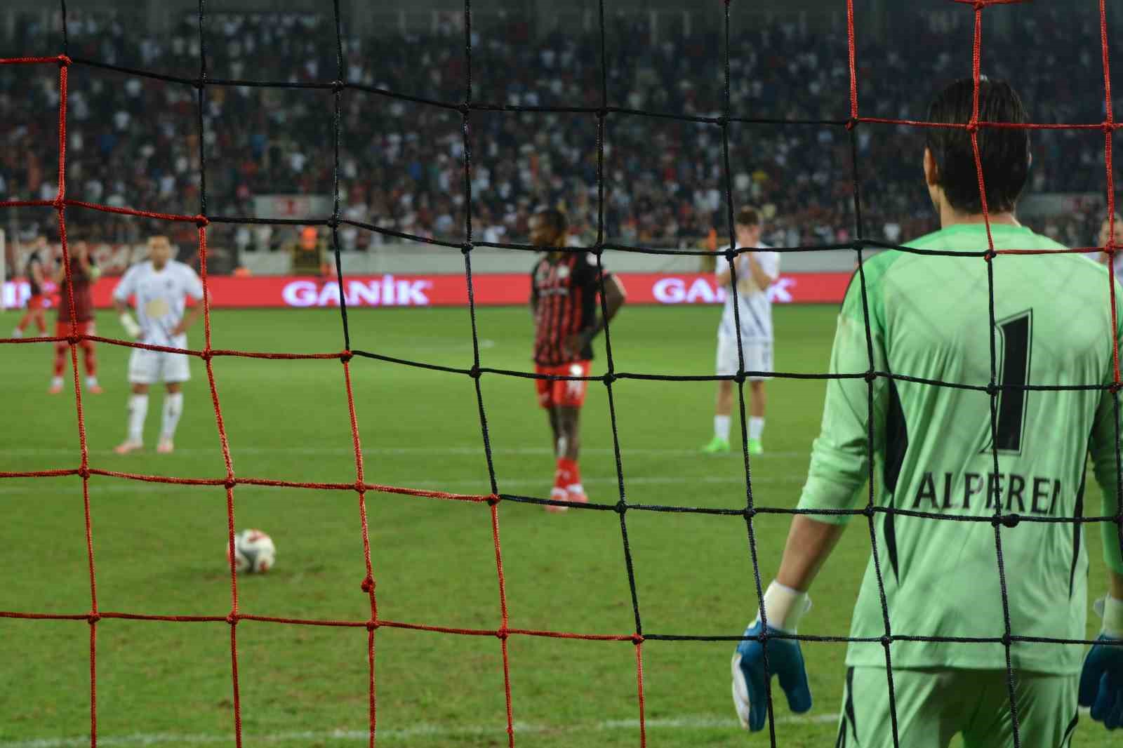 trendyol-1-lig-corum-fk-2-sariyer-1