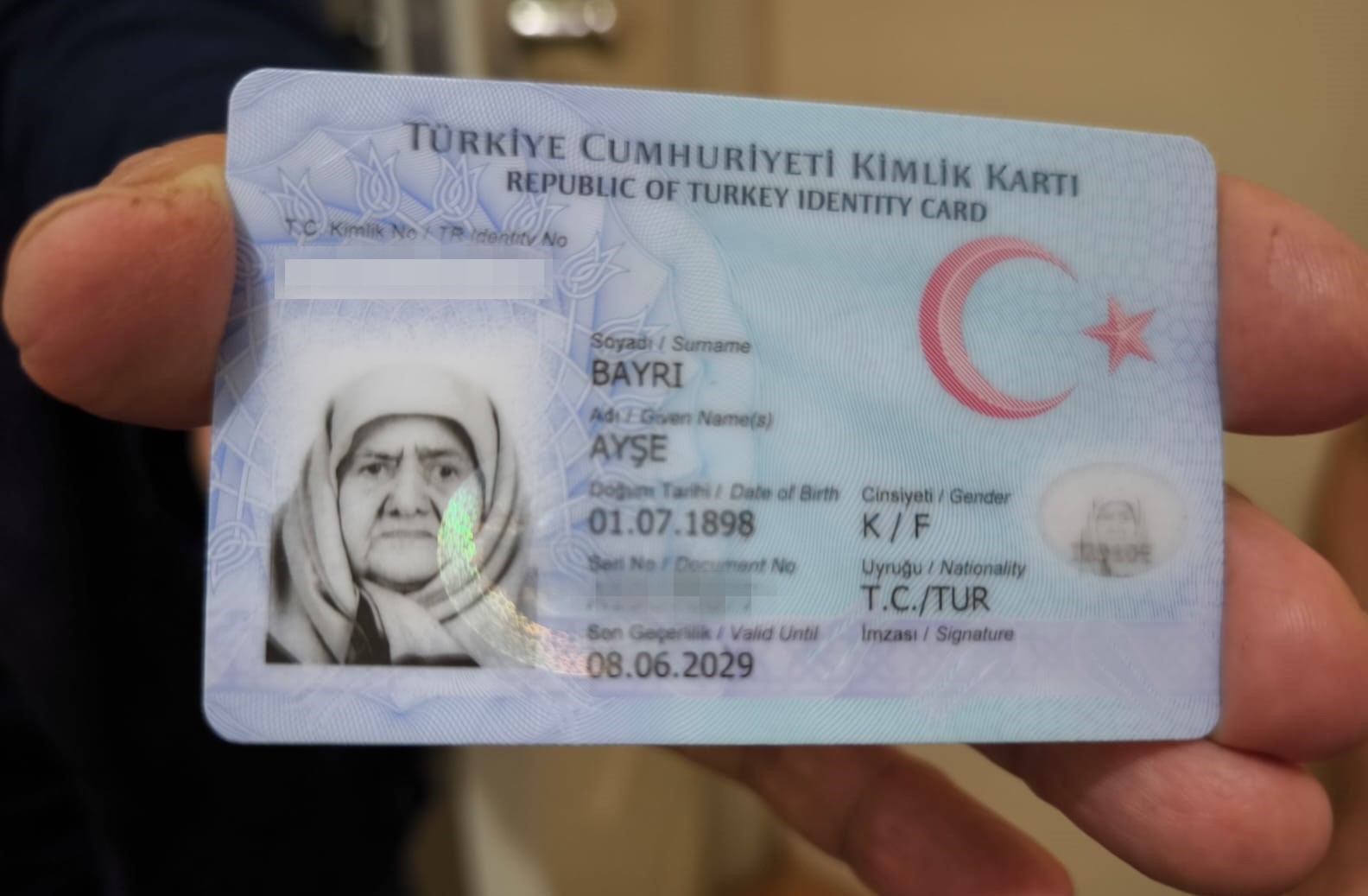 3-padisah-12-cumhurbaskani-goren-127-yasindaki-amasyali-ayse-nine-vefat-etti
