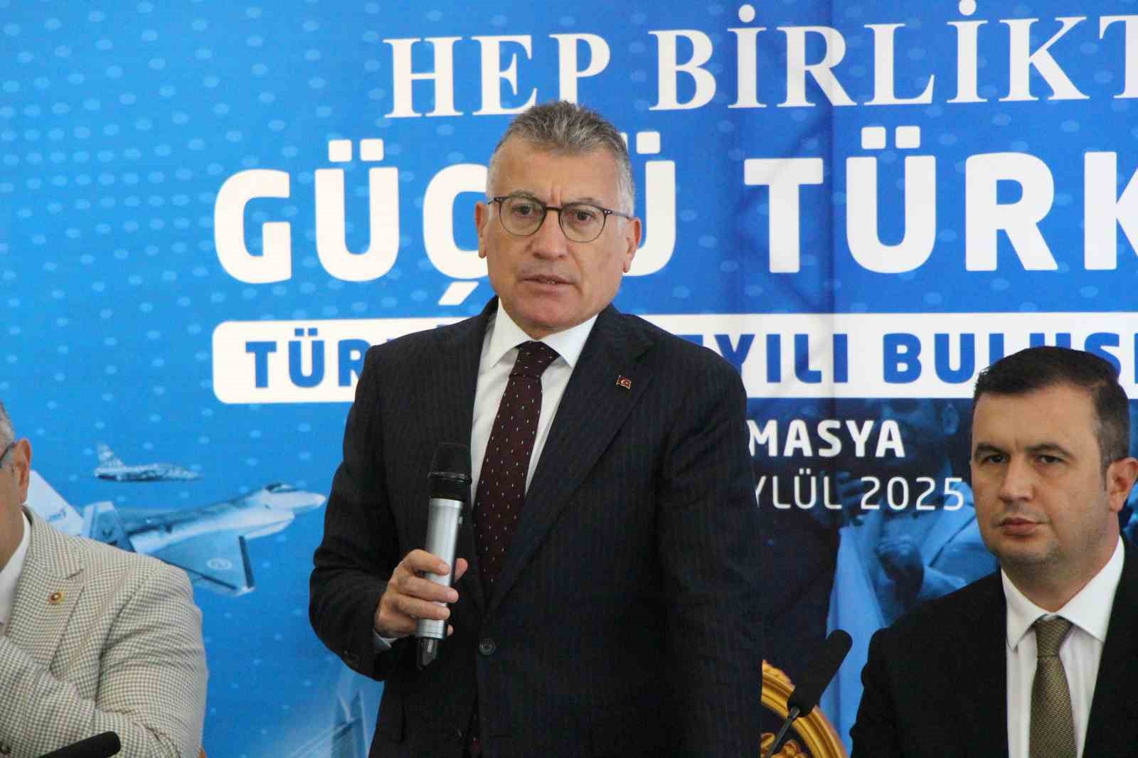 ak-parti-grup-baskani-guler-ozgur-ozelin-insan-icine-cikamamasi-lazim