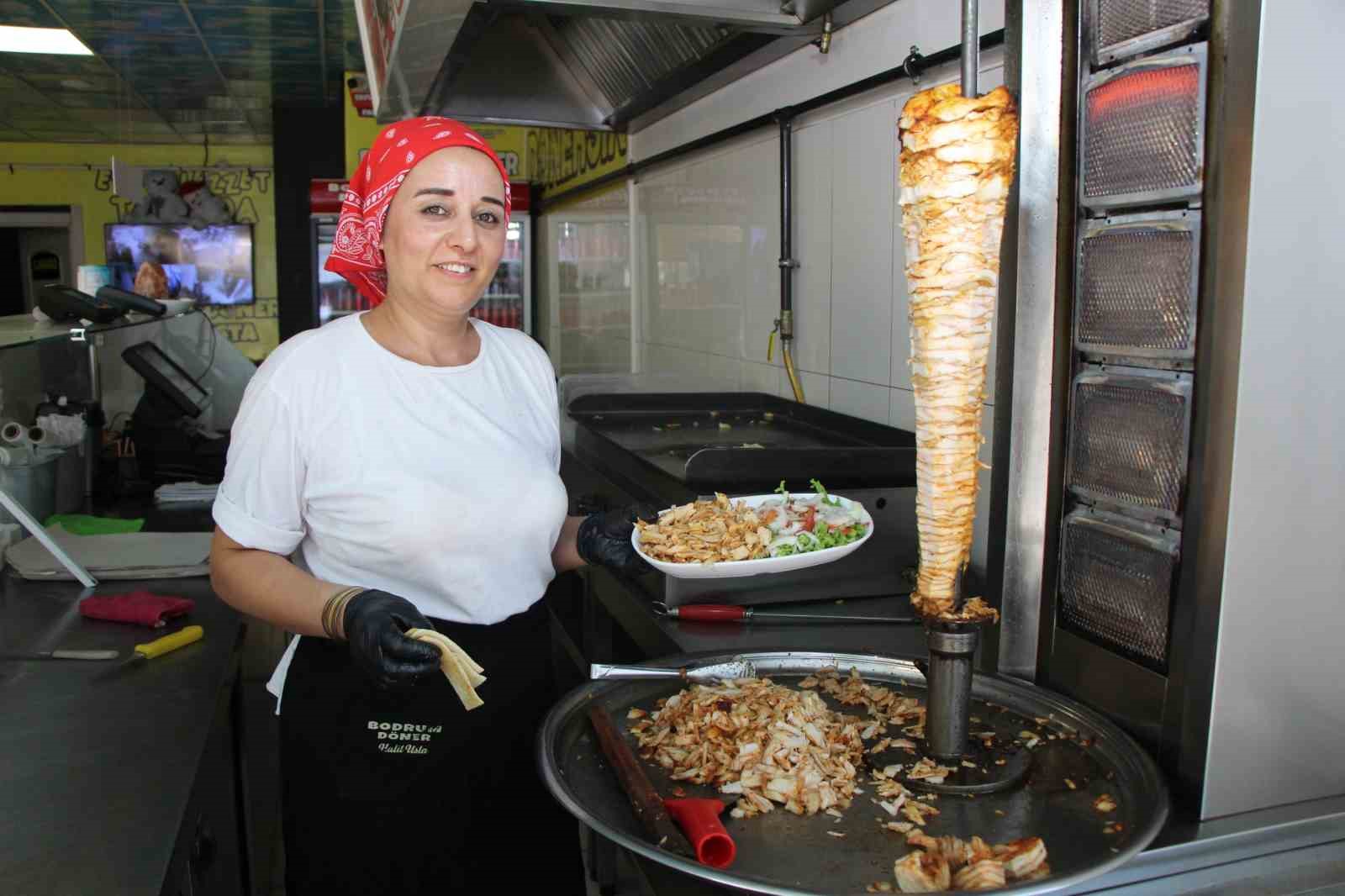 amasyanin-tek-kadin-doner-ustasina-en-cok-kadinlar-sasiriyor