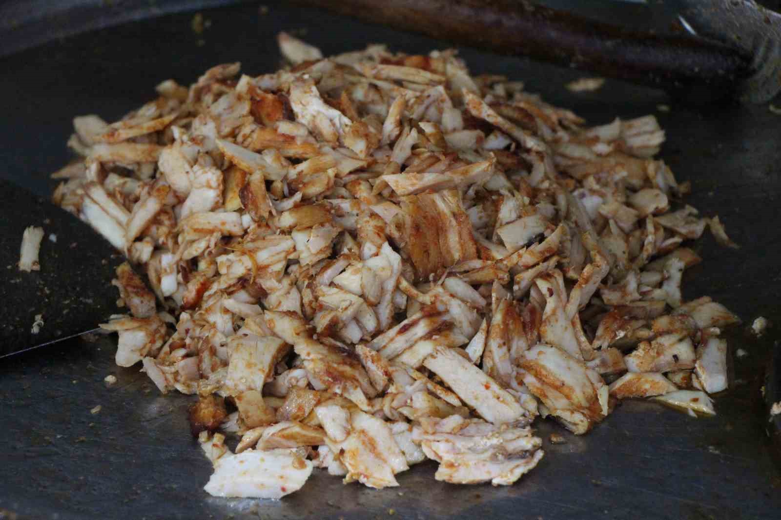 amasyanin-tek-kadin-doner-ustasina-en-cok-kadinlar-sasiriyor