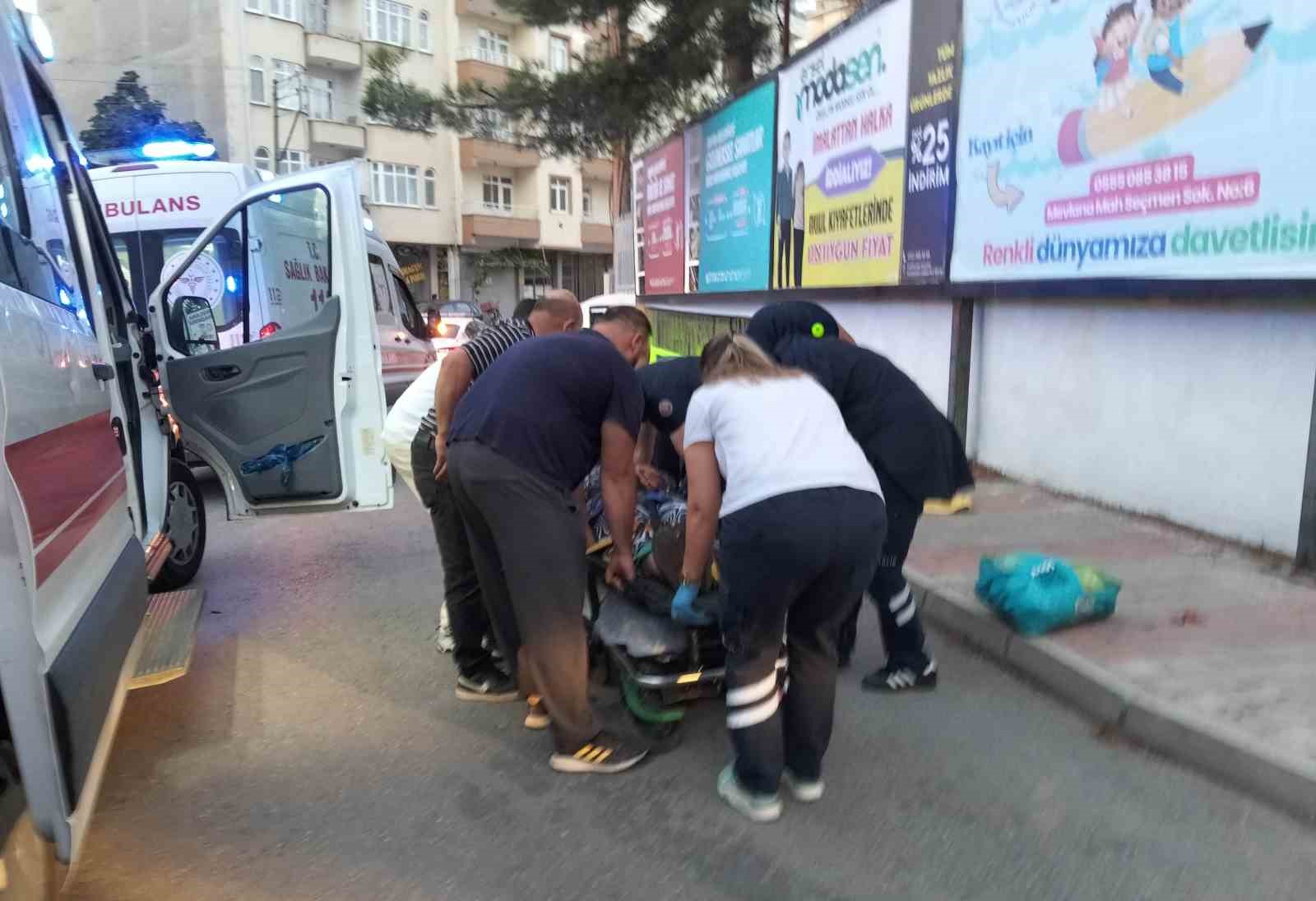 bafrada-3-tekerlekli-bisiklet-devrildi-2-yarali