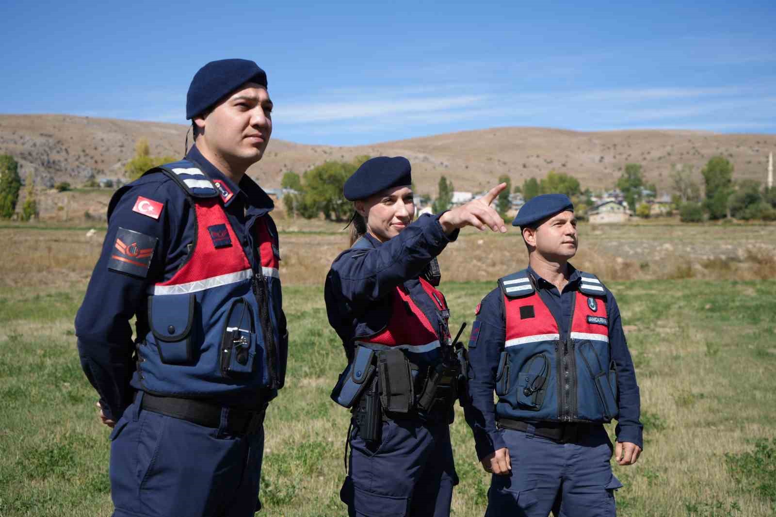 bayburtta-kaybolan-13-koyun-jandarma-ekiplerince-dagda-bulundu