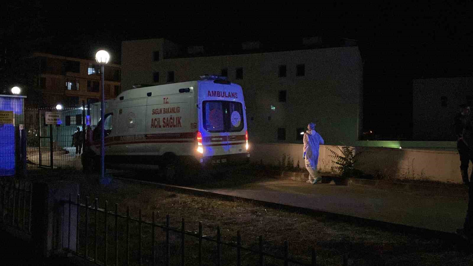 boluda-narkotik-operasyonda-9-polis-gazdan-etkilenerek-olumden-dondu