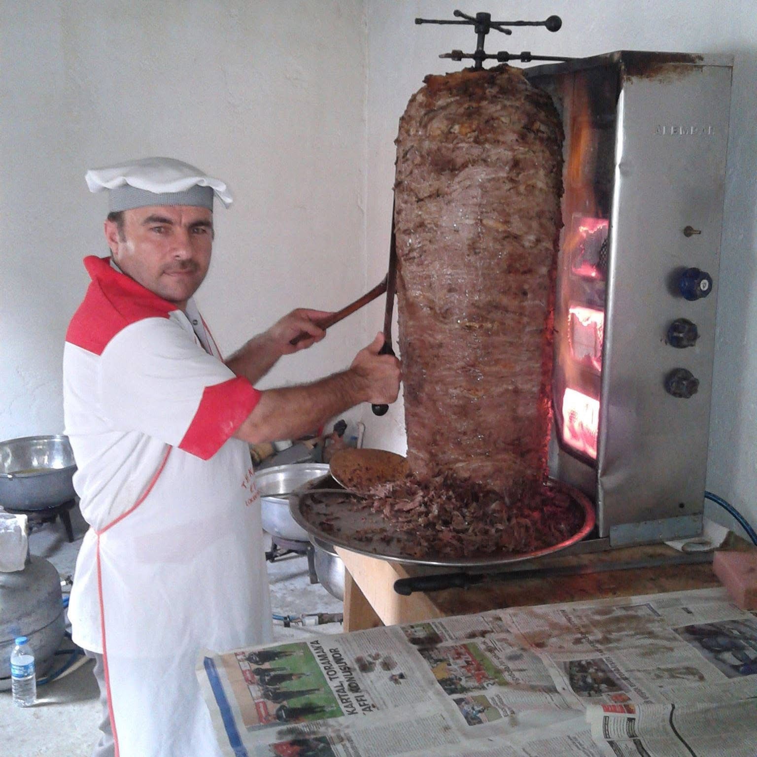 doner-ustasi-evinde-asili-halde-bulundu