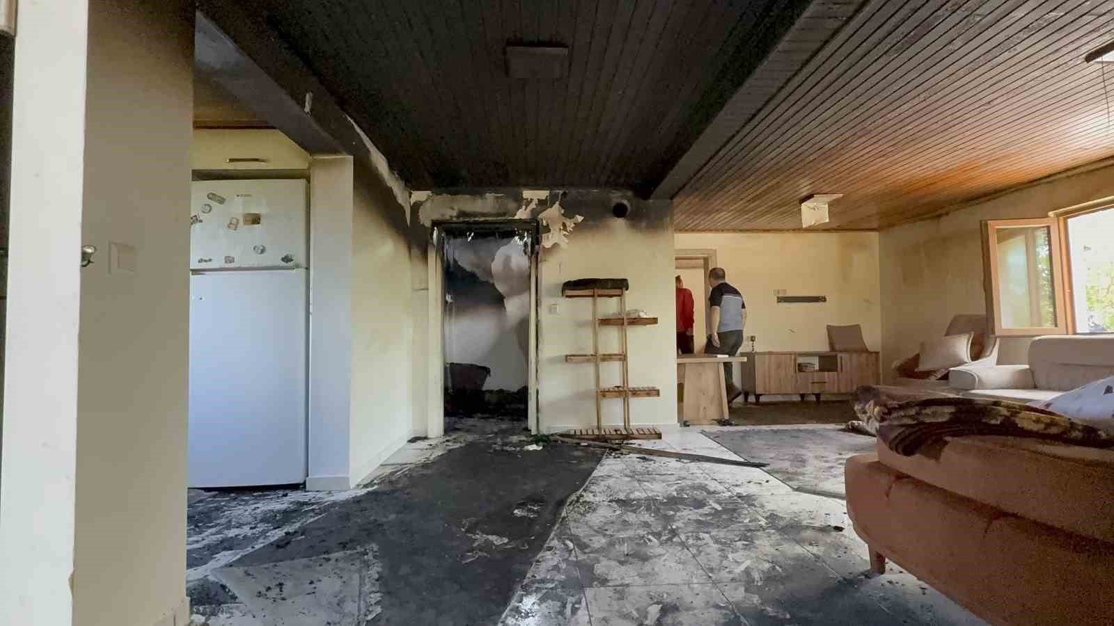 evi-6nci-kez-yanarak-kullanilamaz-hale-geldi
