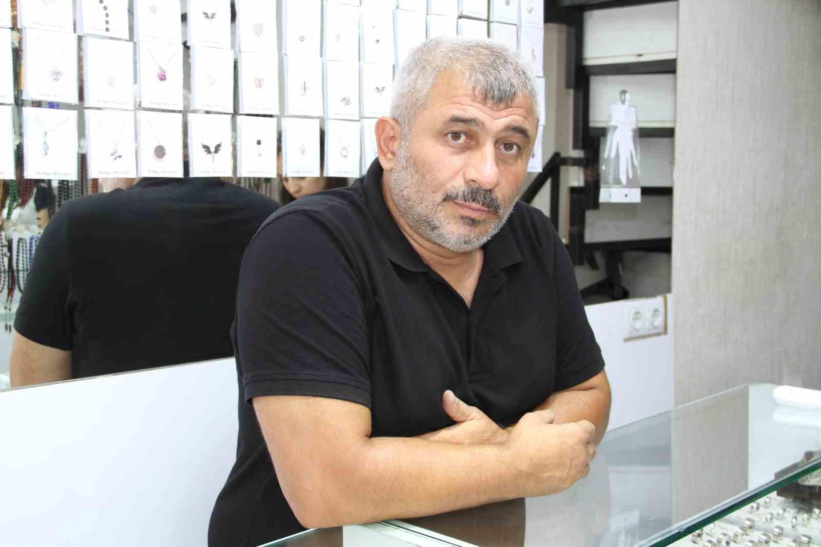 kadinlar-altini-erkekler-gumusu-tercih-ediyor