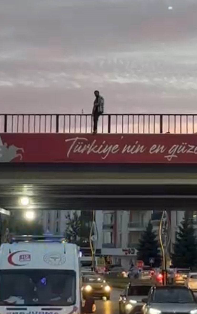 kopruye-cikan-sahsi-polis-ikna-etti