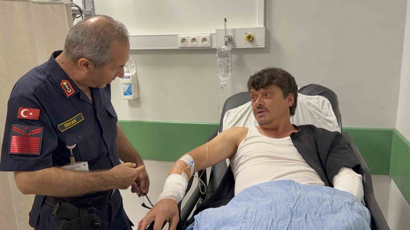 ogrenci-servisine-silahli-saldiri-1i-ogrenci-2-yarali