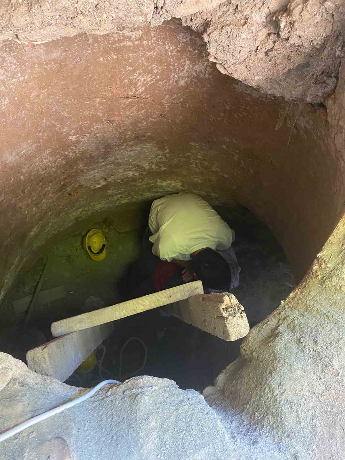 ruyasinda-define-goren-kadin-ogluyla-birlikte-5-katli-apartmanin-altinda-tunel-kazarken-yakalandi