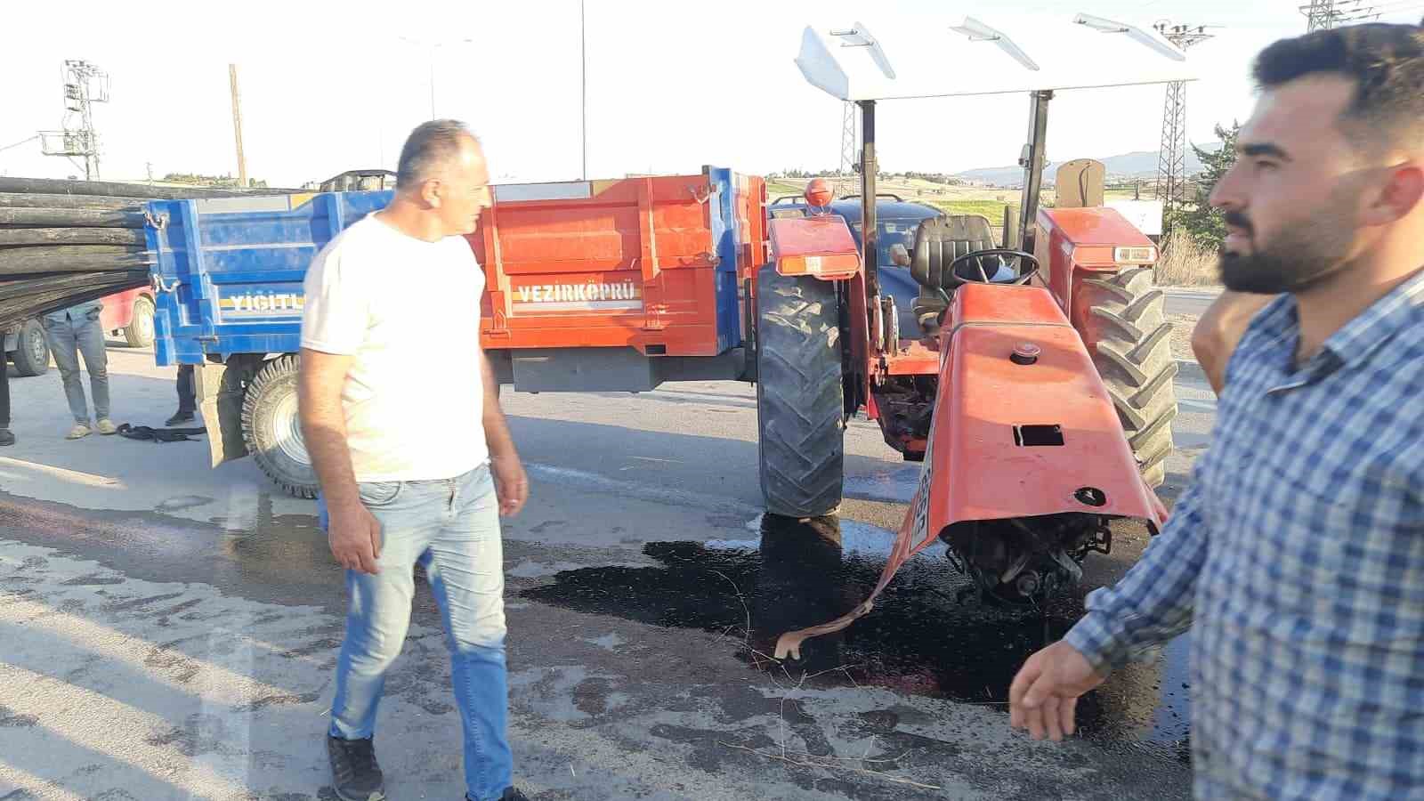 samsunda-kamyonet-ile-traktor-carpisti-4-yarali