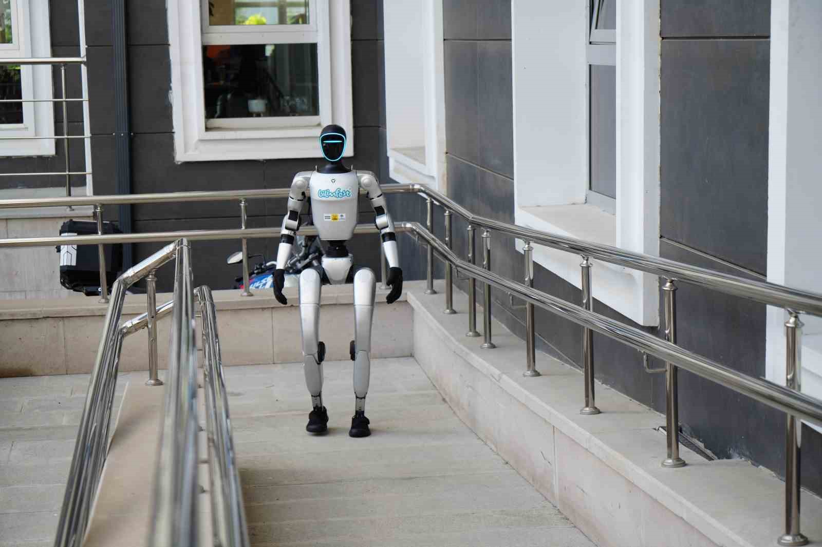 turkiyede-bir-ilk-insansi-robot-nufusa-kaydettirildi