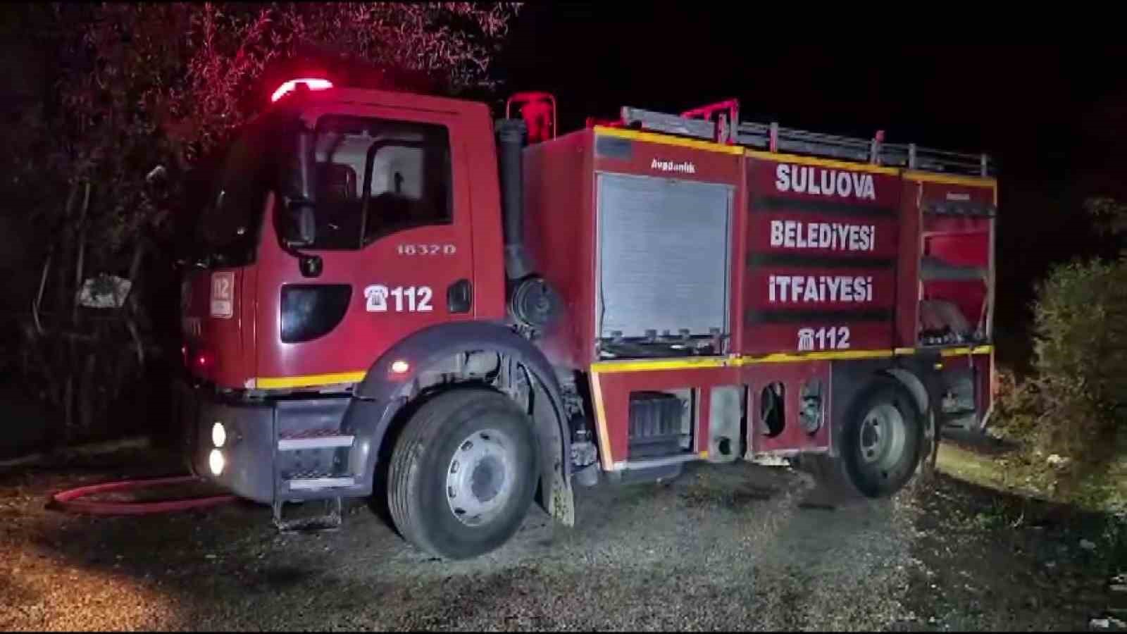yanan-evdeki-tupun-bomba-gibi-patladigi-anlar-kamerada