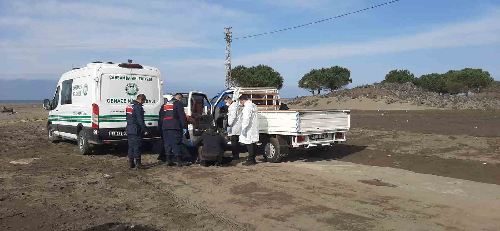 26-yasindaki-genc-kamyonette-olu-bulundu