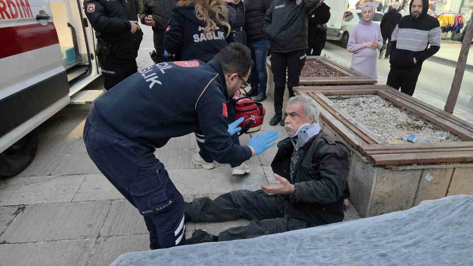 alkol-komasina-giren-adam-banktan-yere-yigildi