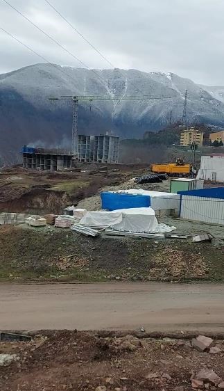 artvinde-insaattan-dusen-isci-hayatini-kaybetti