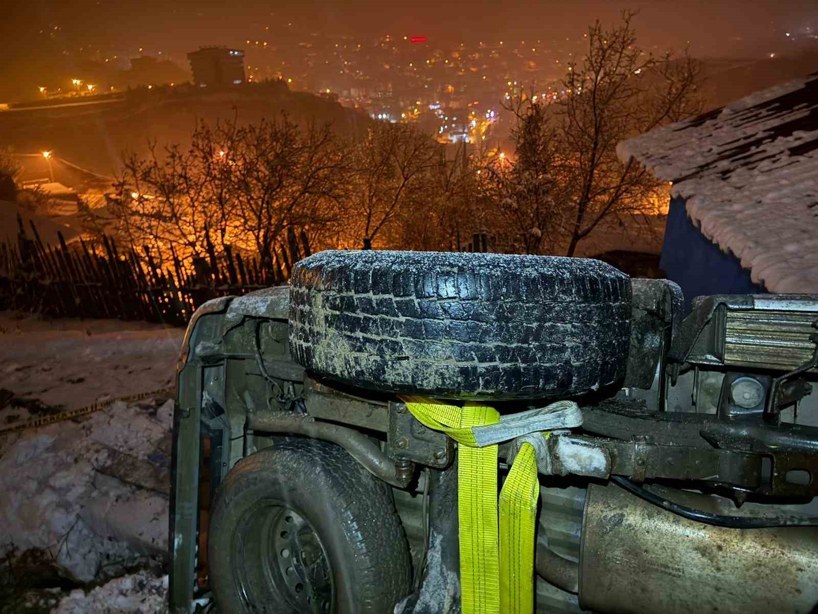 artvinde-trafik-kazasi-1-olu-1-yarali