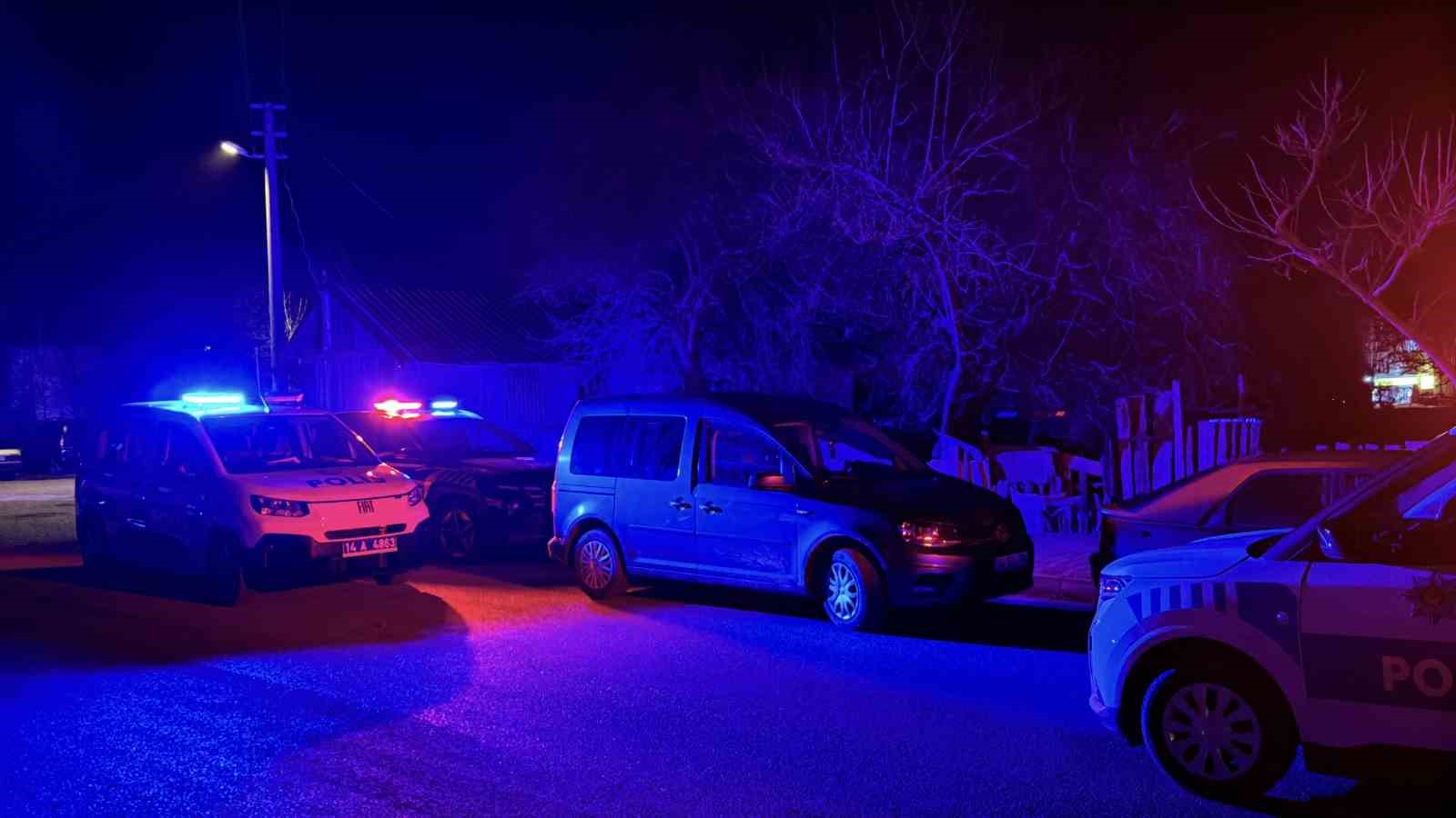 bakim-yaptigi-silahinin-ates-almasi-sonucu-agir-yaralandi