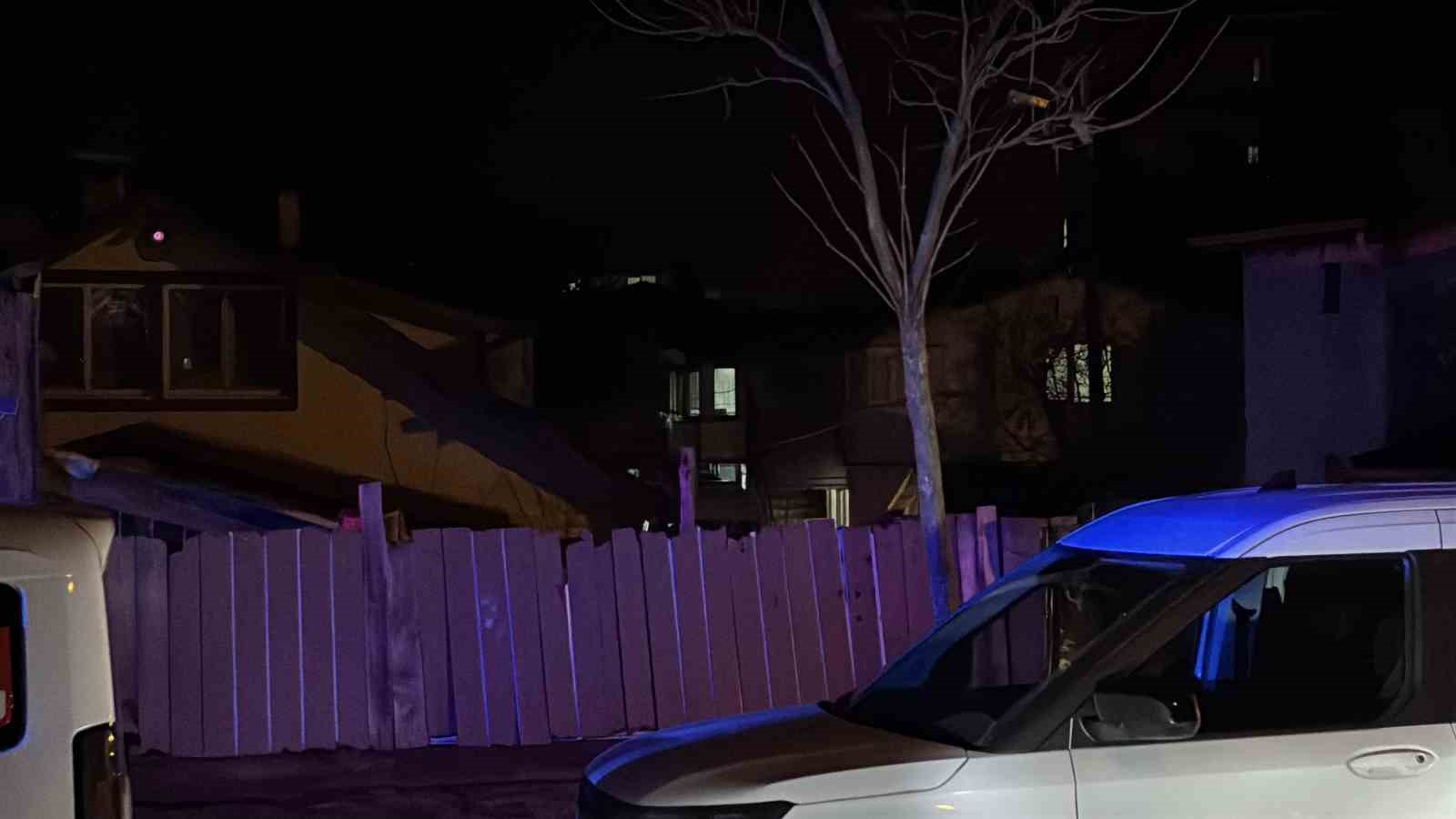 bakim-yaptigi-silahinin-ates-almasi-sonucu-agir-yaralandi