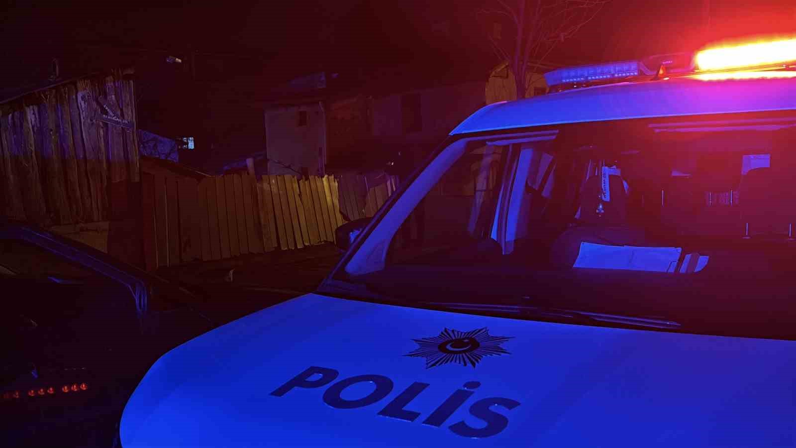 bakim-yaptigi-silahinin-ates-almasi-sonucu-agir-yaralandi