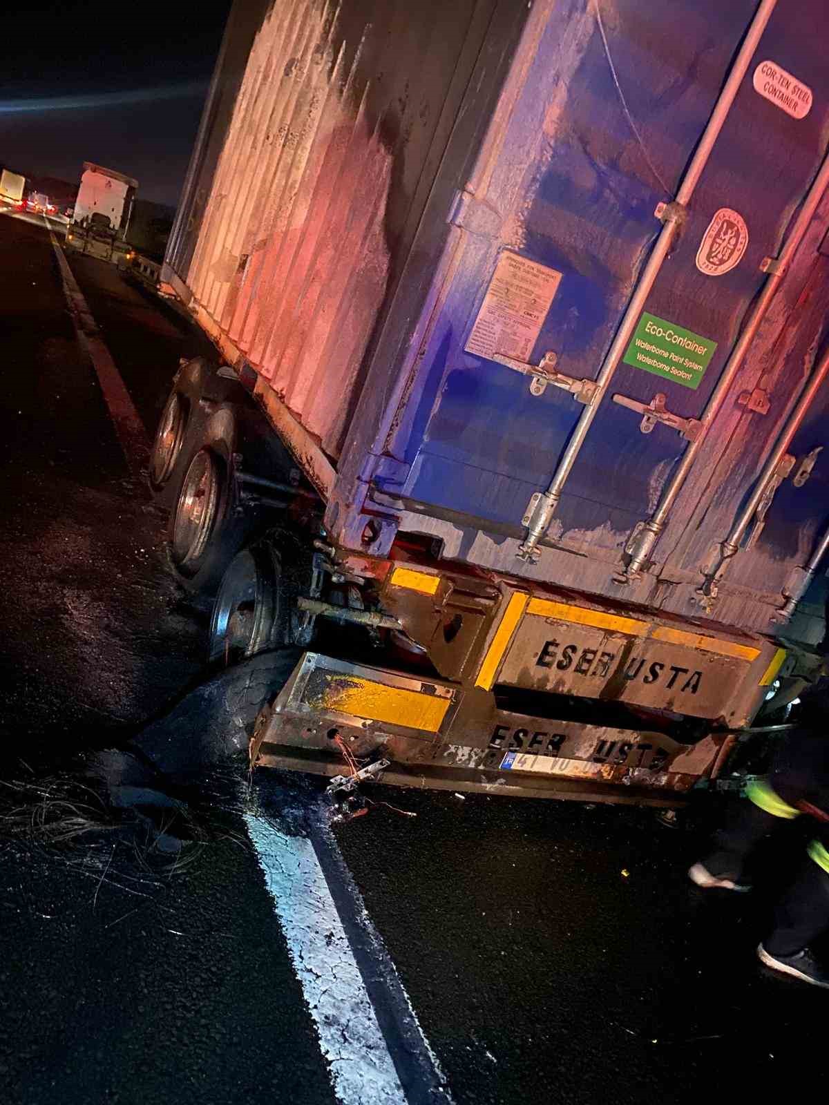 balatalarindan-tutusan-tirdaki-yangin-kisa-surede-sonduruldu