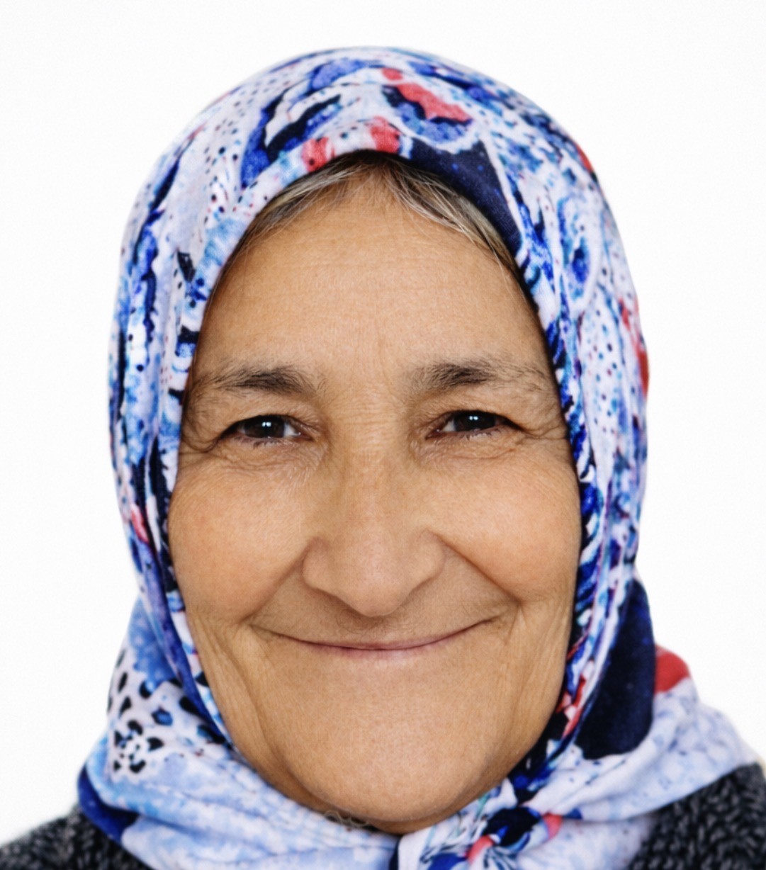 balkondan-dusen-yasli-kadin-hayatini-kaybetti