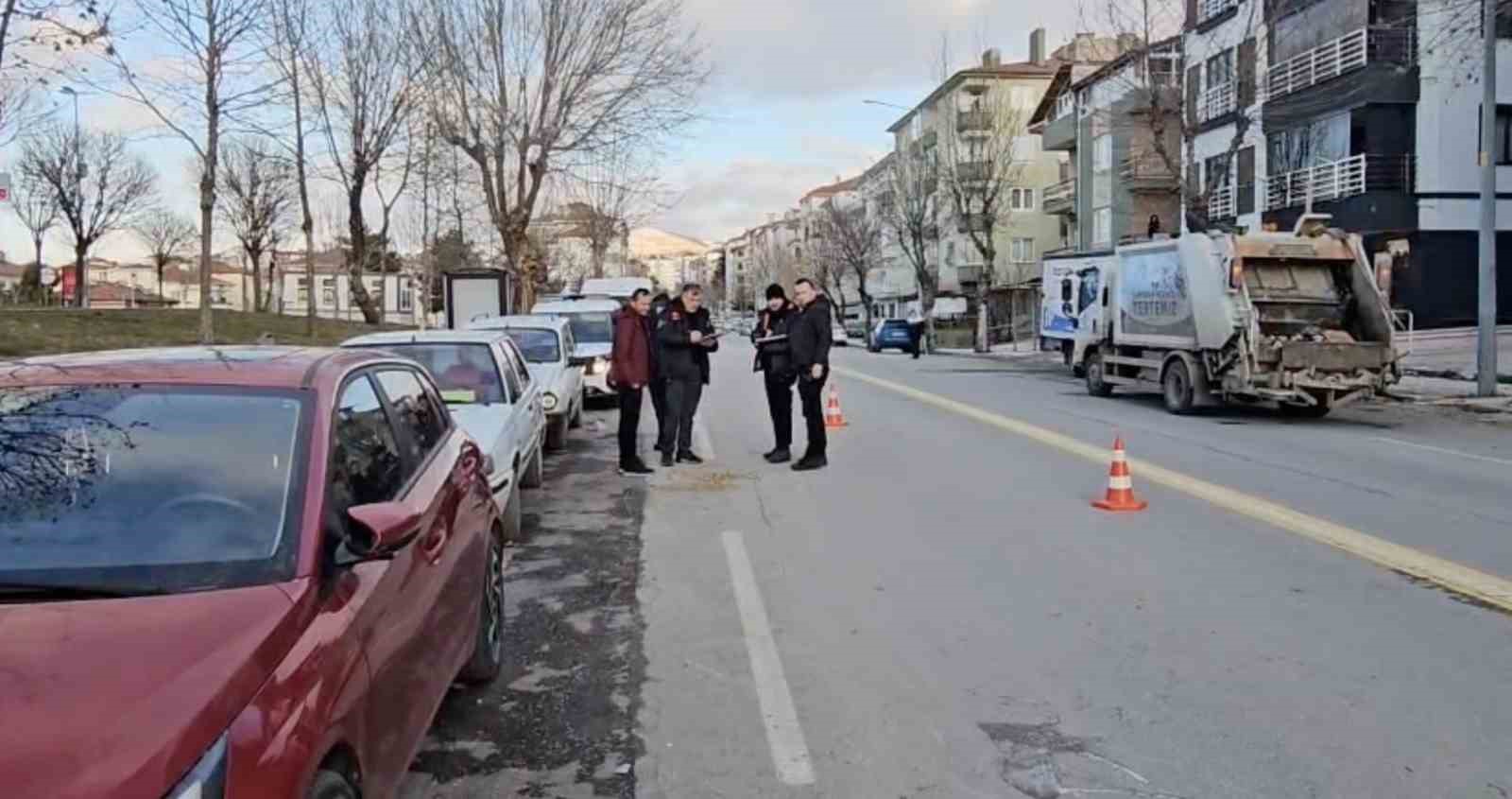 corumda-motosiklet-yasli-kadina-carpti-2-yarali