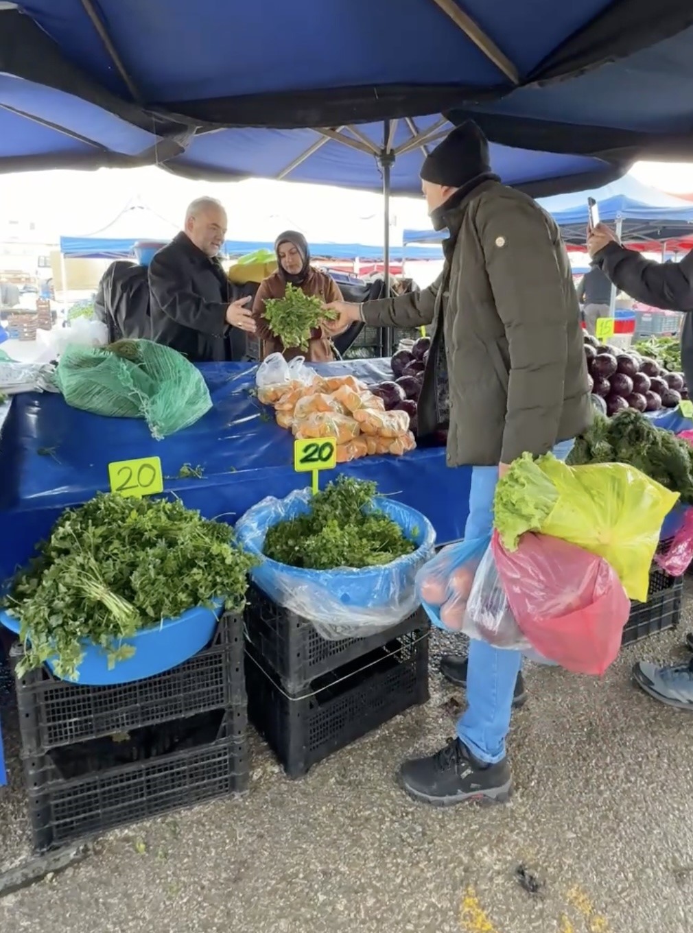 corumda-semt-pazarlarinda-sec-al-donemi-basladi