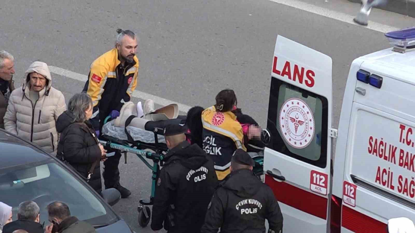 cumhuriyet-meydaninda-otopark-girisinde-kaza-1-yarali