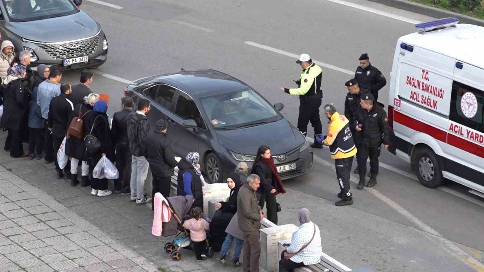 cumhuriyet-meydaninda-otopark-girisinde-kaza-1-yarali